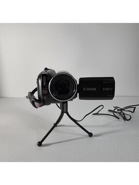 Canon VIXIA HV40 MiniDV HDV HD High Definition Camcorder W/Power Adapter No Batt